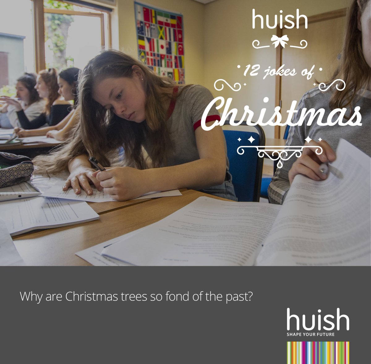 richuish's tweet photo. It's looking very dark and wet outside today so here's another cracker joke to brighten up the day. #12jokesofChristmas #HistoryEdition #6moresleeps https://t.co/MXTUtXb4q2