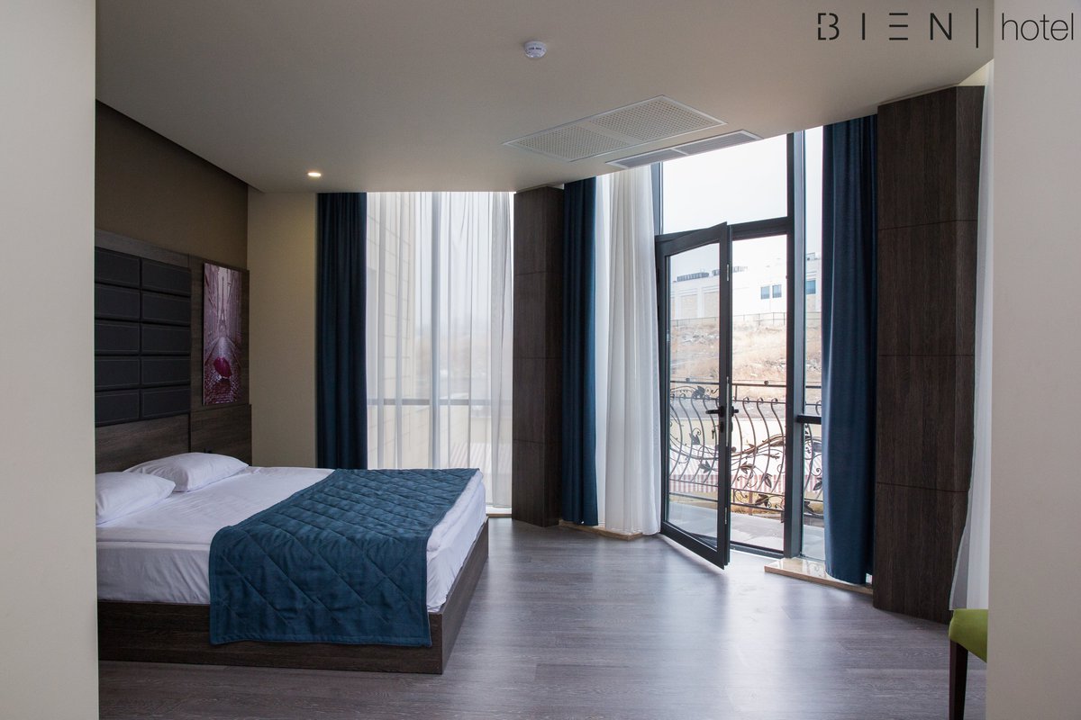 HotelBien's tweet photo. Отель «Биен» приняла своих первых гостей в 2018-ом году. Удобное месторасположение нашей гостиницы привлекательно как для туристов, так и для деловых людей и семейных пар с детьми. https://t.co/FgAcGQR4Wm