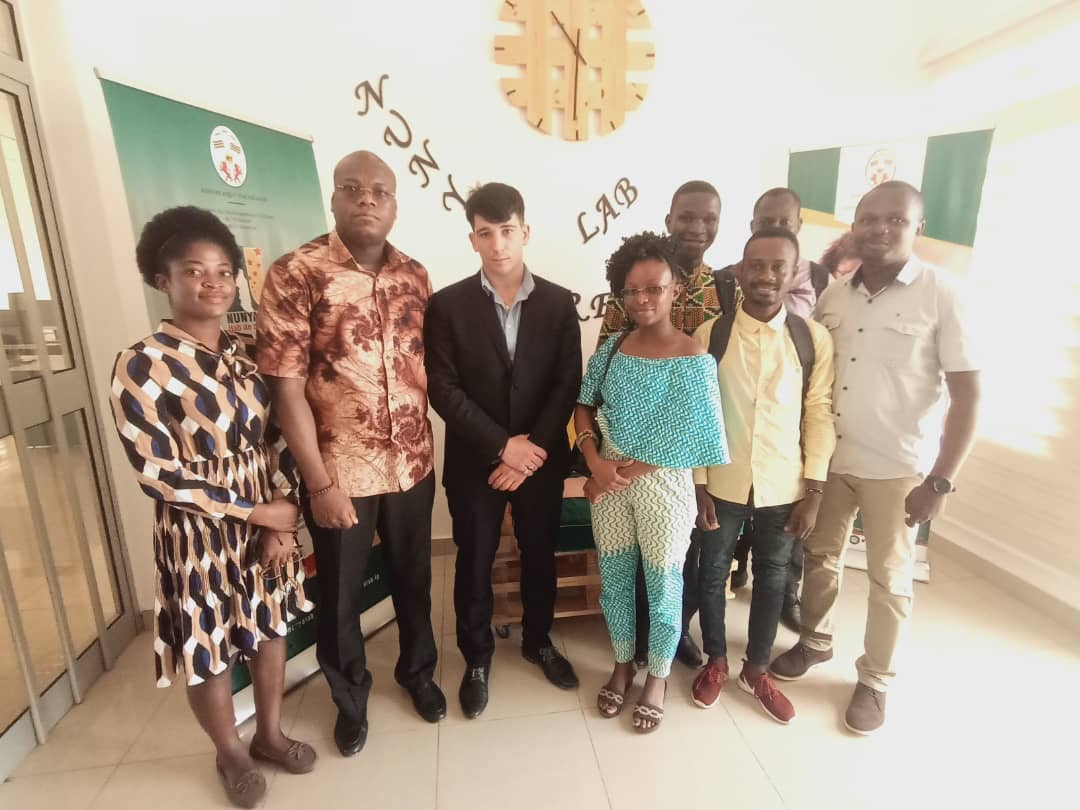 Dans le cadre du #Challenge_des_1000_entrepreneurs_africains, il s'est tenu ce matin à <a href="/NunyaLab/">NunyaLab</a> une réunion d'informations et d'échanges organisée à l'attention des jeunes entrepreneurs togolais par l' Ambassade de France au Togo et Mr <a href="/AwagaPhil/">Philippe AWAGA</a>.
<a href="/aliouMdia/">AliouMdia</a> <a href="/PnudTogo/">Pnud Togo</a> 

#Togo