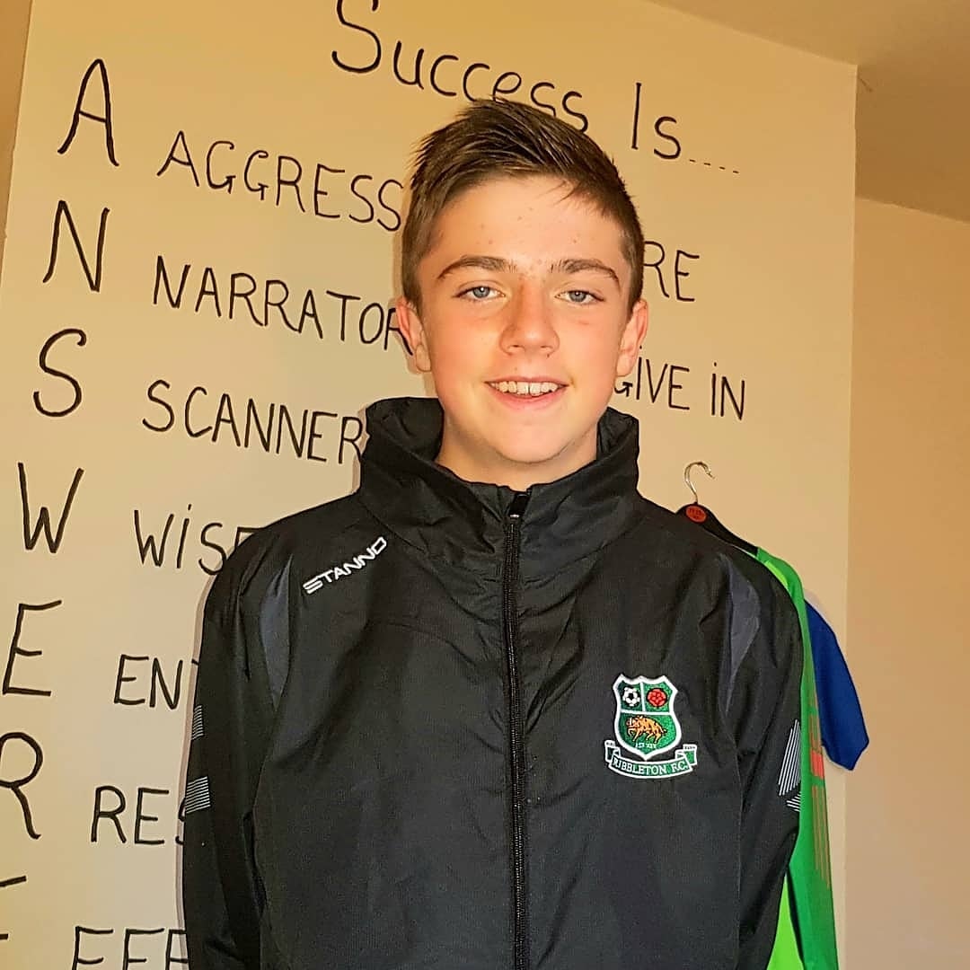 davidcbolton1's tweet photo. Training cancelled last night so didn't get a chance to thank Jonathan , Mark, all the lads and finally all the parents for making Christian,  myself and Julie so welcome on our return to the club.
We hope to be part of a successful end to the season.
#mightygreens https://t.co/YLxoLNJexk