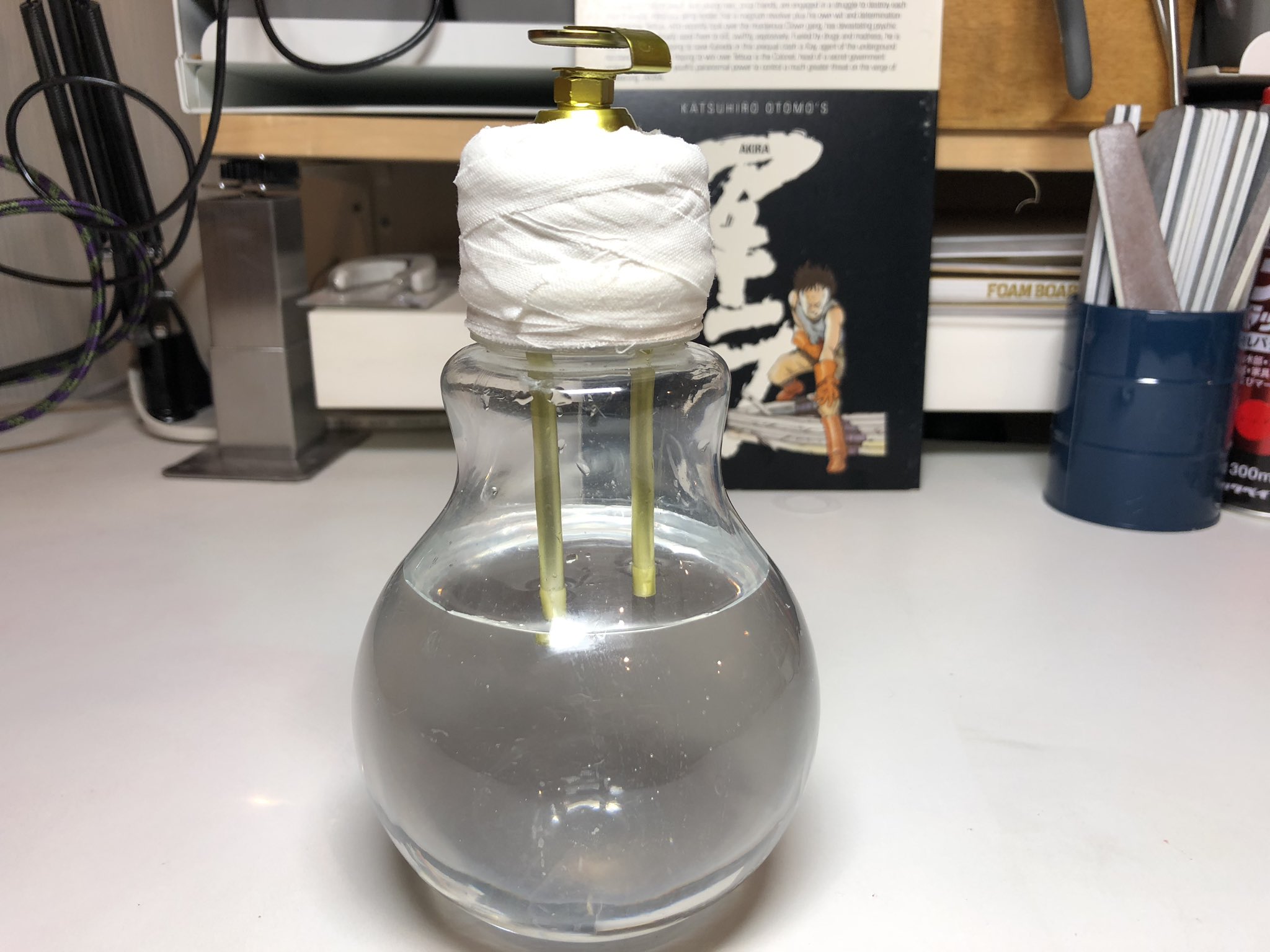 なもちゃま ダンシャリズム 鉄パイプ見ていただいてありがとうございます 鉄パイプ作った後に勢い余ってクラウンの火炎瓶作ってみた けど無害で泡立たないクリアオレンジの液体が作れなかった ムネン Akira T Co X8jdmasifd Twitter