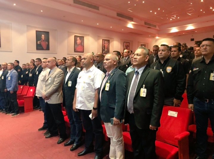 Directiva del CICPC, presidió acto de Transmisión de mando del Redip Oriental, en Anzoategui, donde hizo entrega el Comisario General Lissandro Alfonzo y recibió el Comisario General Darwin Linares.