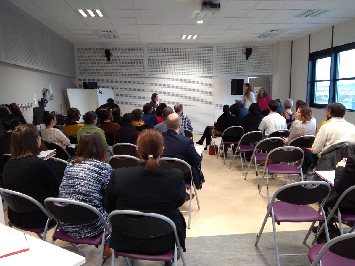 EmilieLimat's tweet photo. #avecpoleemploi ce matin, bilan de l'expérimentation Cap vers l'entreprise. Pitch des27 talents en présence de nos employeurs partenaires: Adecco, la régie de quartier de Trélazé, la régie de quartier d'Angers,  XPO logistique. @Maine_et_Loire https://t.co/TOMyHNAPnG