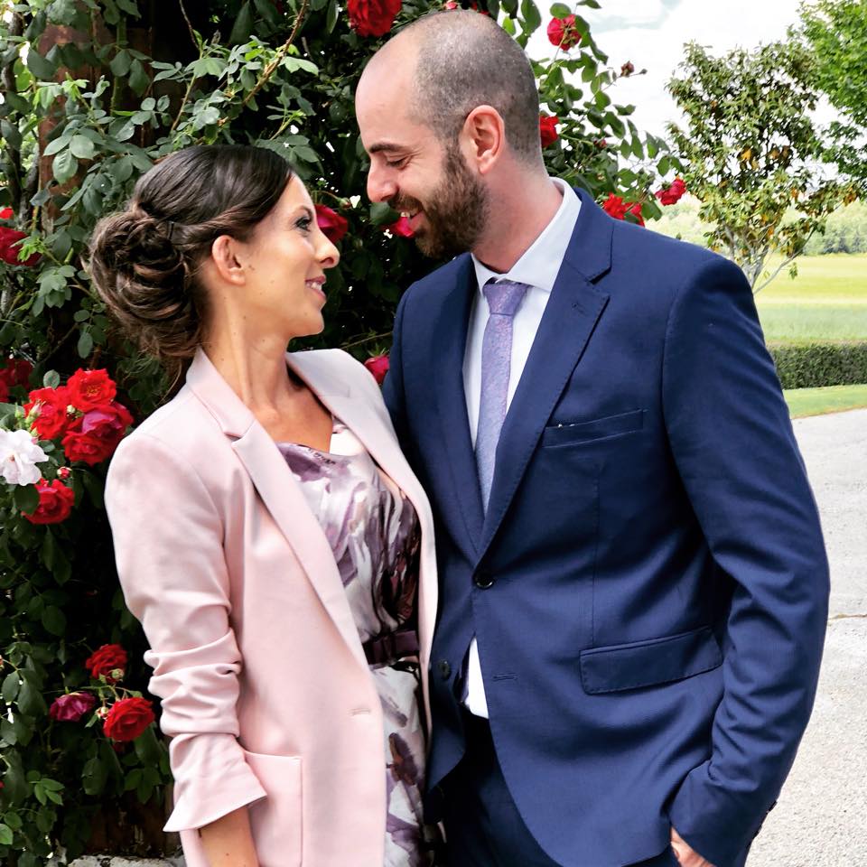 AtienzaVero's tweet photo. Le deseo todas las cosas buenas de este mundo a mi marido porque él es la persona que me hace feliz cada día! En los 8 años que llevamos juntos, me ha hecho vivir momentos inolvidables sin importar donde ni como ni cuando #tupielytu  #tpytembajadoras https://t.co/BQsIHr0kEJ