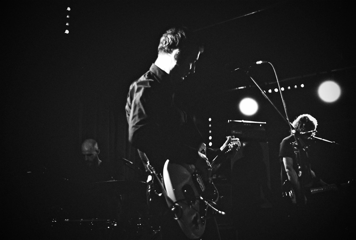 TheAngryCats's tweet photo. @TheAngryCats en concert au Chinois de Montreuil lors du Call me animal rock festival, par @paulinepallierphotography.
Avec @fredalpi, Fabien Mysak et Mathias Lopez

#theangrycats #powertrio #rock #alternativerock  #postpunk #experimentalrock #paris #france https://t.co/enSlvgnUzZ