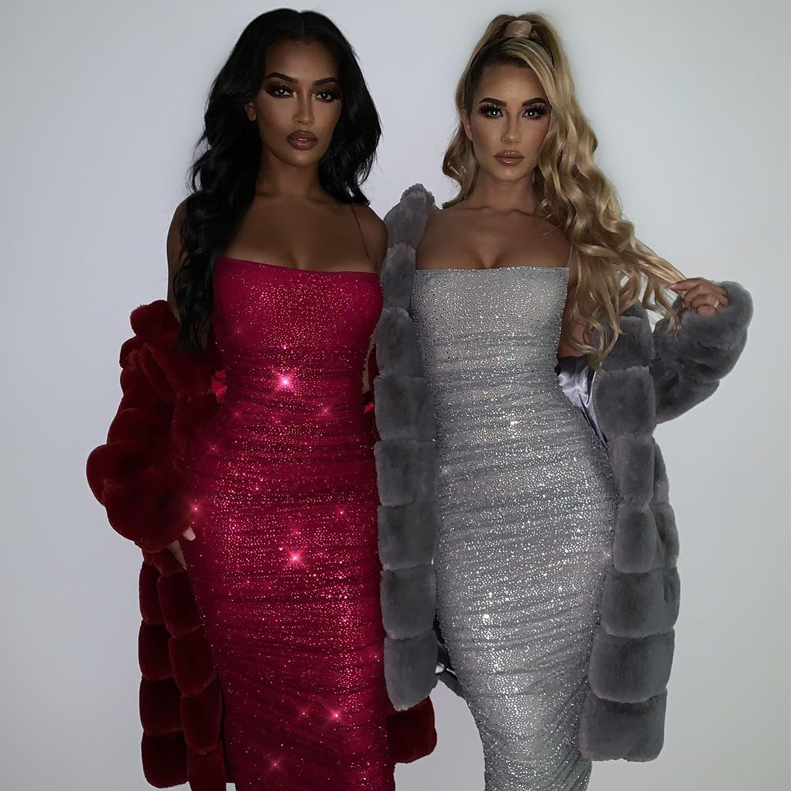 Oh Polly on X: Ending the year the same way you started 💅🏾 𝘭𝘰𝘰𝘬𝘪𝘯'  𝘍𝘐𝘙𝘌 with your best babe✨✨✨ How good do our girls look in our • 𝐀𝐋𝗪𝐀𝐘𝐒  𝐒𝐇𝐈𝐍𝐈𝐍𝐆 • midi