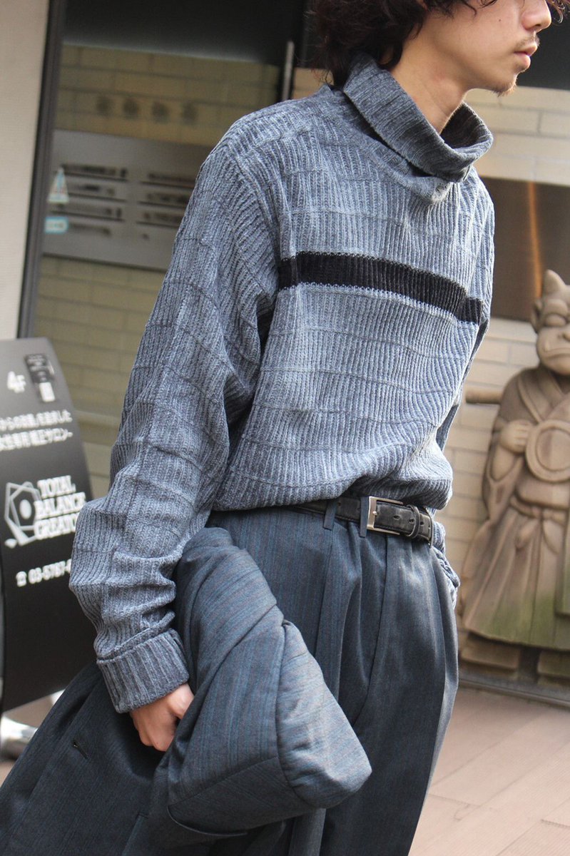 Base クーポン配布中 على تويتر 古着男子 やヴィンテージファッション好き 注目です 下北沢に実店舗を持つ Daram より ひとくせデザインのニットが到着 襟元と袖の折り返しが特徴で 女の子がゆるっと着てもかわいいトップスです Knit Daram