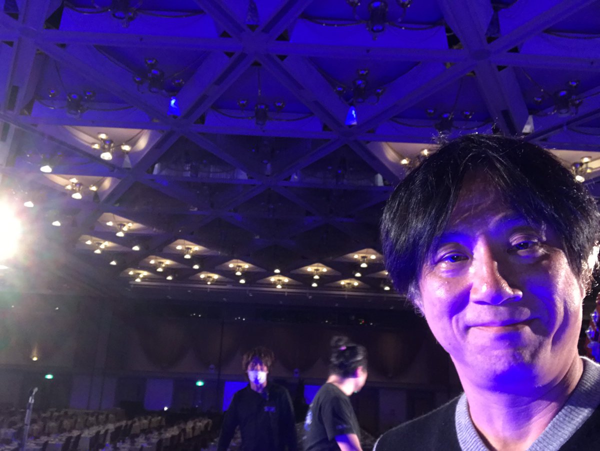 keita_pf's tweet photo. 本日神戸
演奏で真梨子さんのディナーショー
今夜も宜しくおねがいします😀
#髙橋真梨子さん
#Fevbre Ⅲ 発売中
#ヘンリーバンド
#フェイブル https://t.co/TUacyyn5Uy