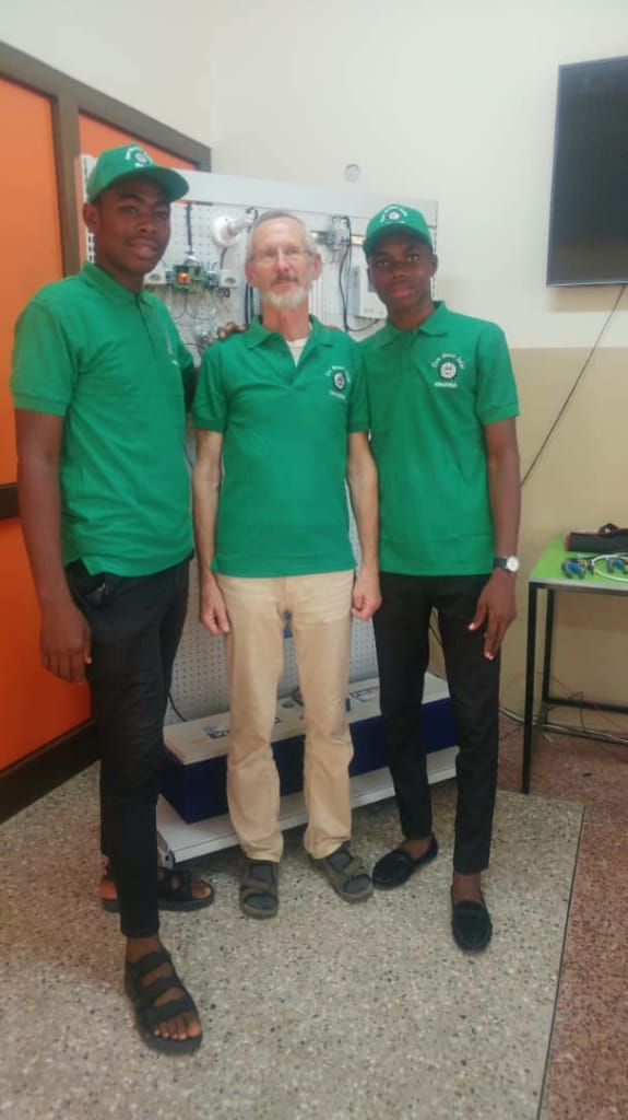 (AFW-Ghana) - Graduation Ceremony for Advanced PV Coupled Systems at Don Bosco Solar Training School.
(Ashaiman - Ghana) -  The two weeks Advanced PV Coupled Systems training at Don Bosco Technical Institute Ashiaman has ended with a  graduation ceremony.
 bit.ly/2rW1Zxn