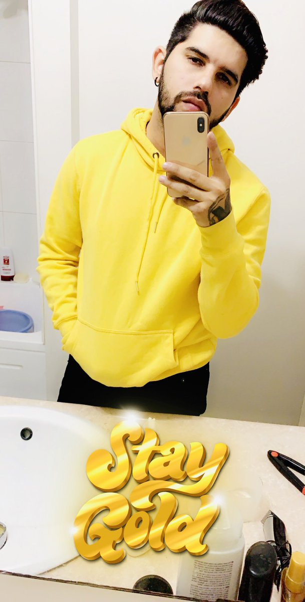 vgrooves's tweet photo. The future belongs to those who believe in the beauty of their dreams. ...@vgrooves
#vgrooves #dreams #life #surrey #canada #india #punjab #punjabi #selfie #mirror #vanlife #vancity #vans #vancouver https://t.co/Z9e0SSSfPu