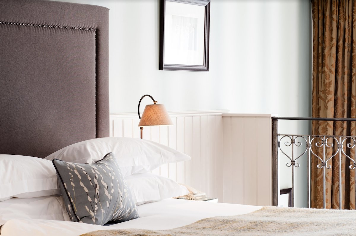 6 days and counting - there's still time to book a festive retreat.  

Discover our Festive BB rate and rejuvenate in time for Christmas. 

Learn more: eclectichotels.co.uk/great-john-str…