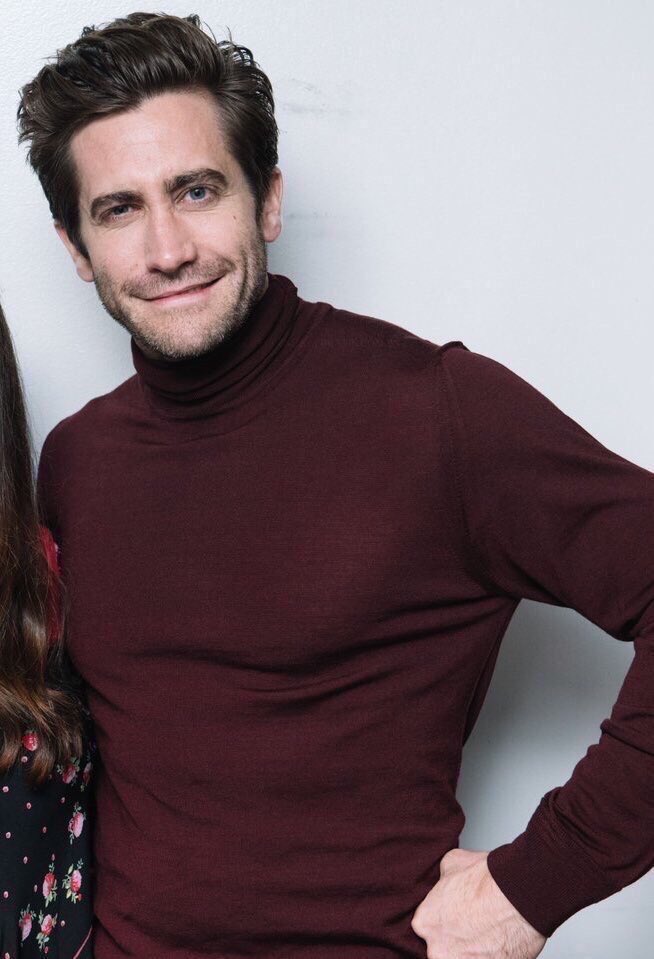 Happy birthday to my talented mans jake gyllenhaal 