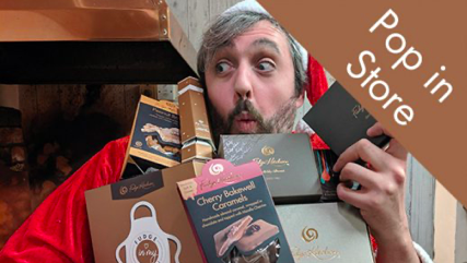 fudgekitchen's tweet photo. It's FUDGE BONANZA day! We're #discounting EVERYTHING in our shops by 20% between 6 and 8pm. If we know our staff's penchant for millinery, there's likely to be a fair few Santa hats too. Stuff your #stockings with our handmade #fudge #brittles #caramels #DrinkingFudge and love! https://t.co/Dkq8EabvoG