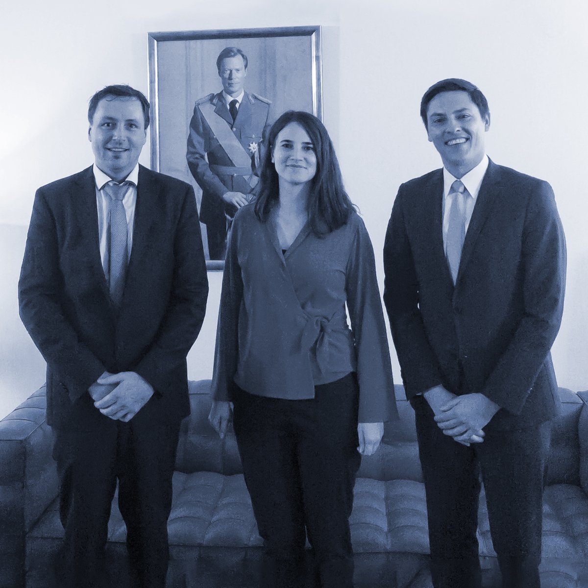 let’s dev zu Gast bei der Botschaft von Luxemburg in Berlin. 👋

Als Partner für die Digitale Transformation haben wir unsere beiden Forschungsprojekte SPEAR und <a href="/DaSoMan_Project/">DASOMAN – Daten-Souveränitäts-Manager</a> vorgestellt. 

Mehr in unserem Artikel: 💻 letsdev.de/blog

<a href="/DFKI/">DFKI</a> <a href="/DURYLEGAL/">DURY LEGAL Rechtsanwälte</a> @LuxBotschaft