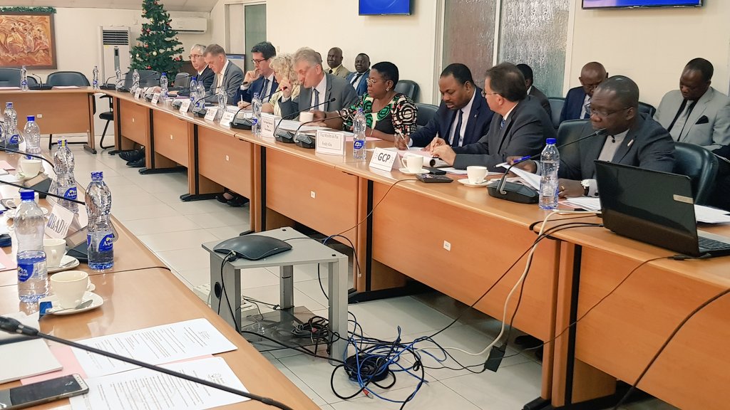 Sennen Hounton tweet media