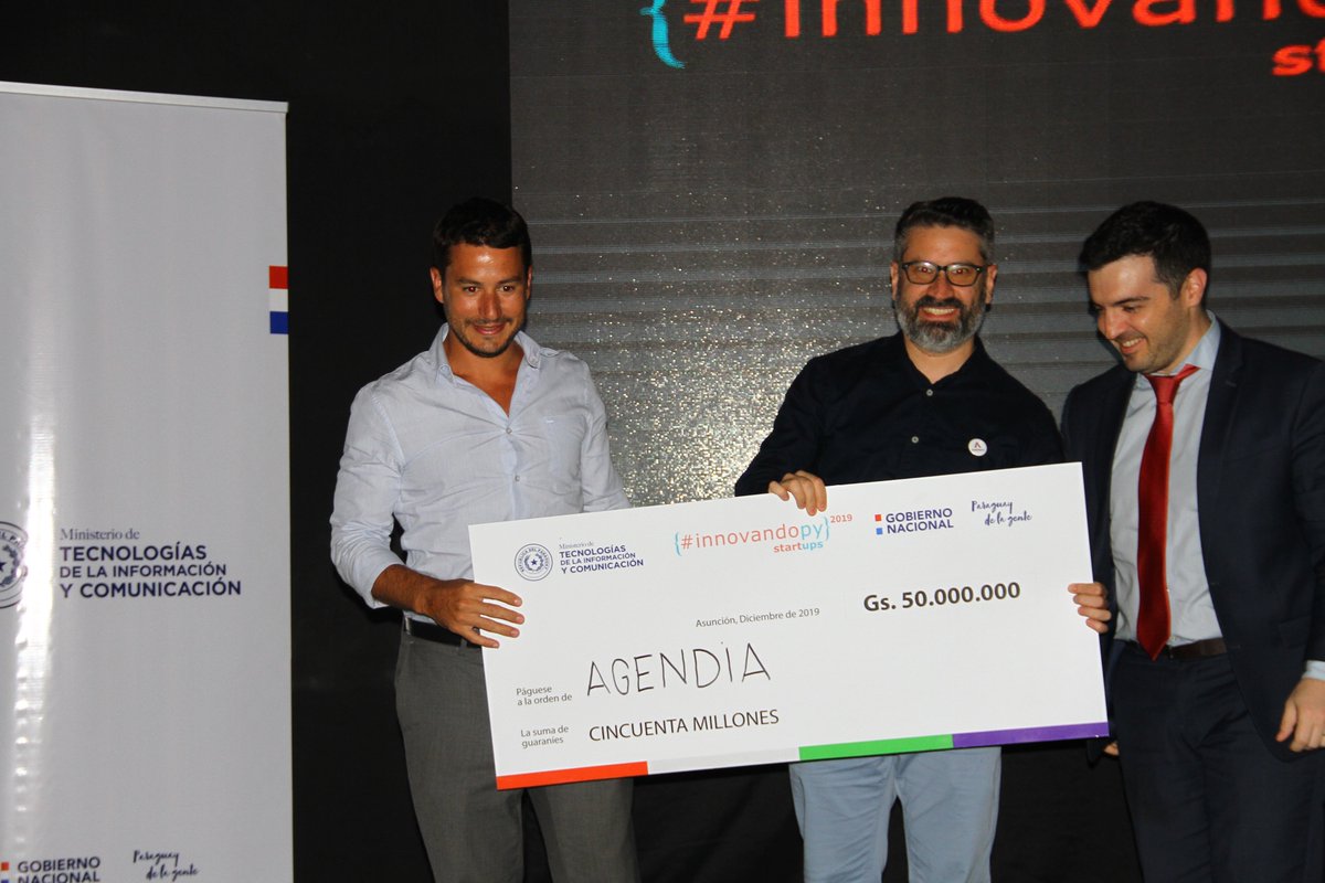 aperaltavierci's tweet photo. ¡Convencidos de que la tecnología transforma la calidad de vida de nuestra gente! Las innovadoras propuestas de #PuraRaza, #Pavillion #Buscasa y #Agendia son requeridas en el mercado actual. ¡Mis felicitaciones a los equipos ganadores de la edición 2019 de #InnovandoPY #Startups! https://t.co/wlwDSA6lUx