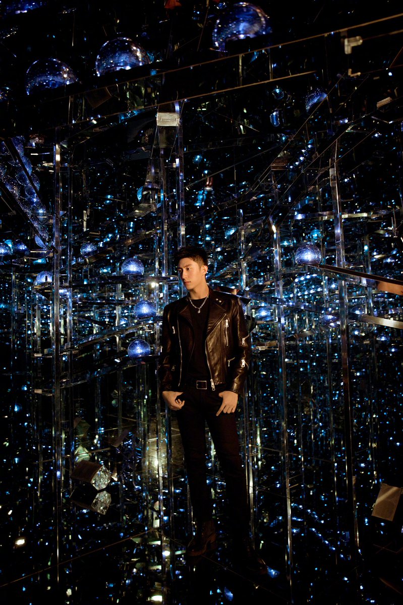JingyuFc's tweet photo. θ£θζζΊ weibo γγ
ι»ζ―η Γ HONOR V30 π³π±β¨
cr.θ£θζζΊ
#ι»ζ―η #jingyu #JohnnyHuang
#HuangJingyu #γγ’γ³γ»γΈγ³γ¦γΌ
#HONOR #θ£θ #HONORView30Series #GoFasterWith5G
#teamLab #teamLabBorderless #Shanghai https://t.co/yYyeBamtPR