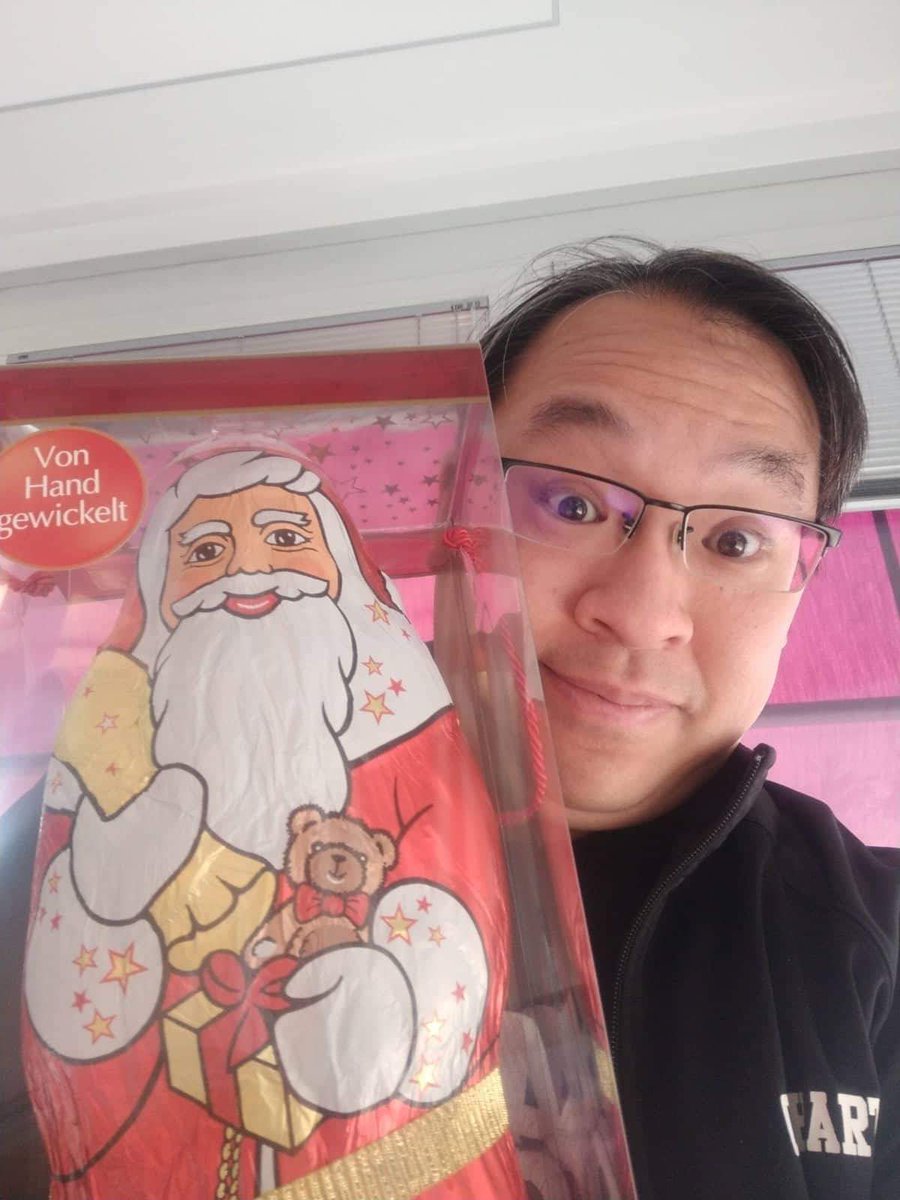 Offtopic:
Schoooooookooolaaaadeeee!!!1!!

#schoko #schokolade #zipfelmann #zipfelmaennchen #weihnachtsmann