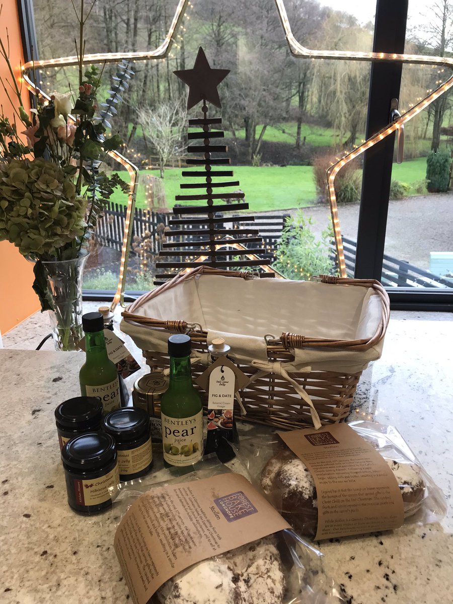 Parishmill's tweet photo. A few things going into our Christmas Hamper #forestdeli #castlefruitfarm #theforestbakehouse #selfcateringaccommodation #wyedean #visistbritain #ForestofDean #localproduce #supportlocal #stayaction #christmashampers #winterhideaways #escapetothecountry #Gloucestershire https://t.co/zoVk3QBQac