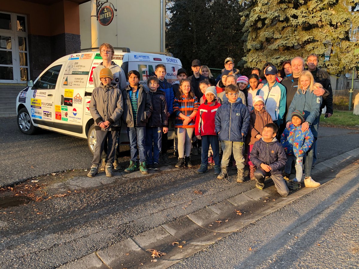 REVELpribram's tweet photo. Včera se konalo slavnostní předání vozu Dacia Dokker, který byl určen, díky projektu "Sociální automobil", Dětskému domovu v Solenicích (https://t.co/qbylQE2qG8). Jsme moc rádi, že jsme mohli být u toho 🤗
#systemyvytapeniodroku1993 #českáznačka https://t.co/4404H0Wip8