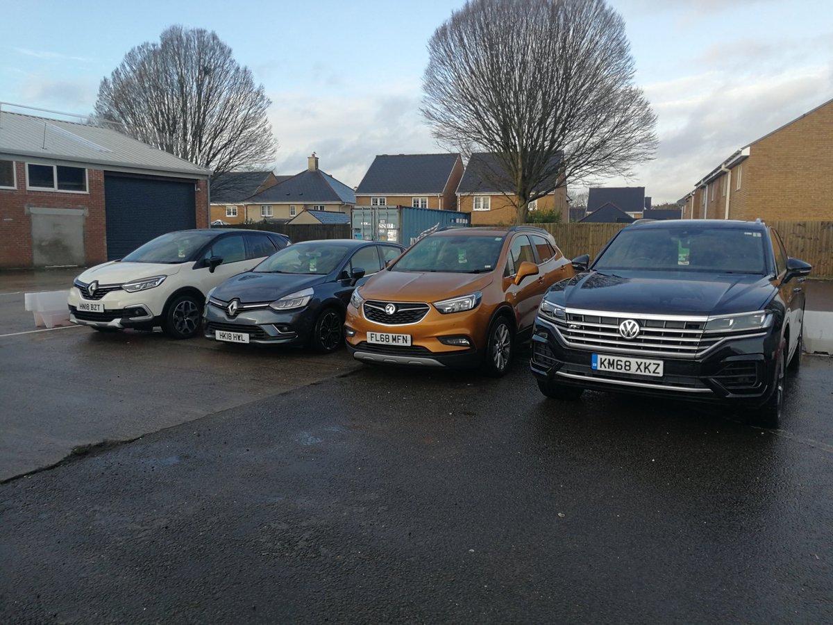 DanielleLane1's tweet photo. Cars ready for all our customer this morning at Ipswich Road only 6 days until Christmas ! #setuptowin #U5alive #u54midable https://t.co/Z1w2kcmCdz