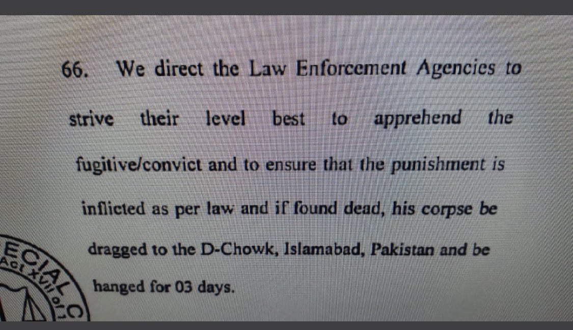 fawadchaudhry's tweet photo. افتخار چوہدری کی بحالی کے نتیجے میں ایسے لوگ بھی جج بن گئے جن کی اھلیت اور علم پر سنجیدہ سوالات ہیں، آگ سے کھیلنے کے شوقین حضرات کو علم ہی نہیں کہ جل بھی سکتے ہیں، نہ لفظ چننے کی اھلیت نہ بیان کا سلیقہ ۔۔ یہ ریت نئ نہیں لیکن تاریخ کا سبق ہے کہ کوئ تاریخ سے سبق نہیں سیکھتا https://t.co/W41Yk116XV