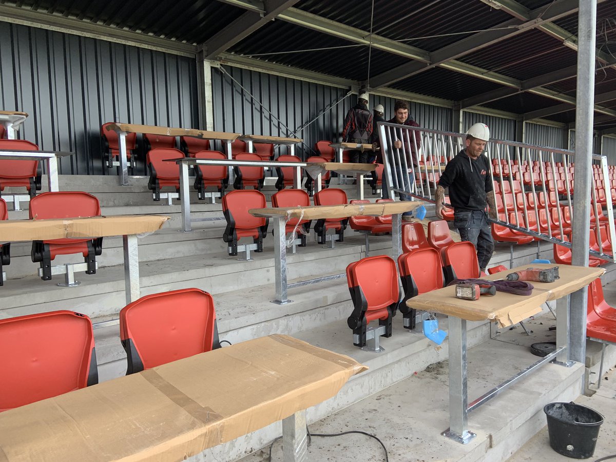 Nieuwe hoofdtribune <a href="/AlmereCityFC/">Almere City FC</a> bijna klaar