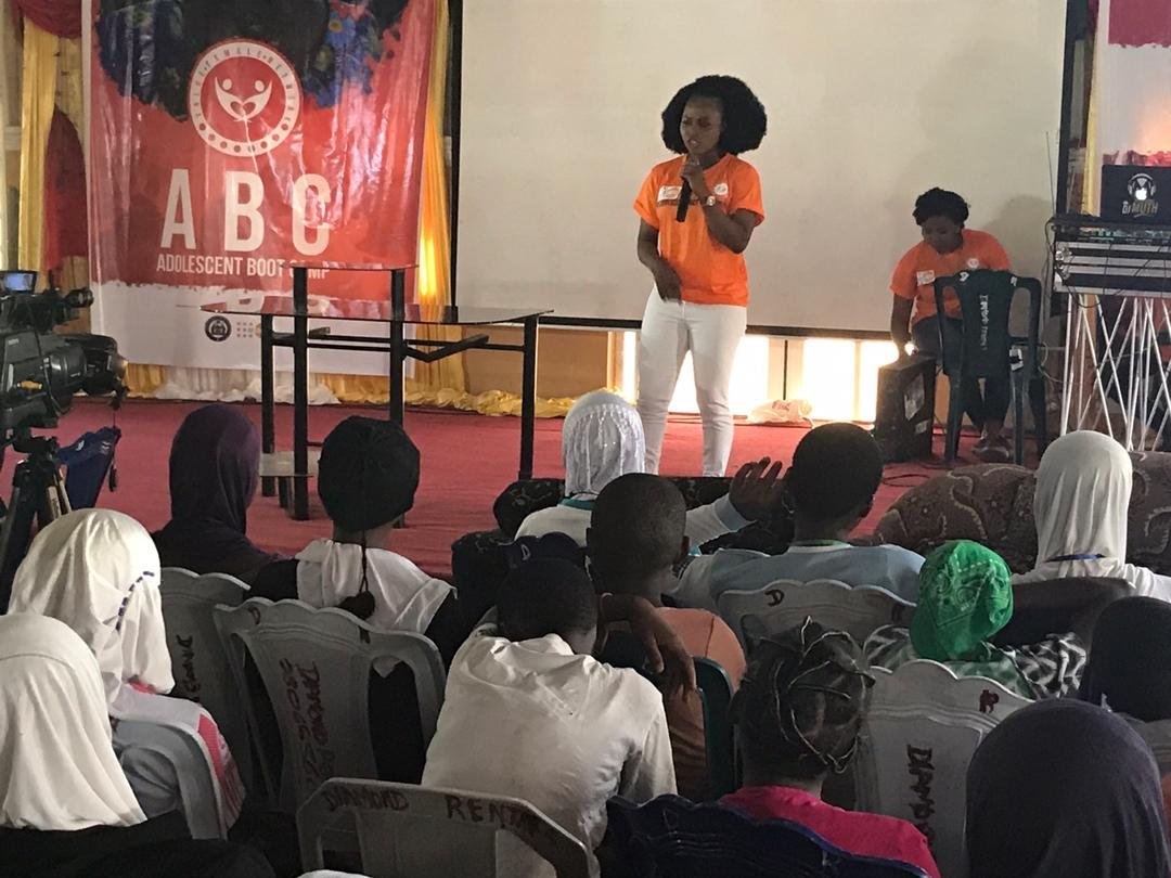 ValueFemaleNet's tweet photo. She told the girls about the objectives of learning Sexual reproductive health and rights which are:
-Prevention of Sexually Transmitted Infections
-Prevention of unwanted pregnancy
#VFNABC
#GirlHero https://t.co/EQlSw3MzxB
