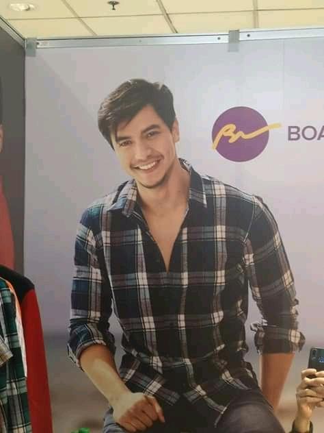 AKALA KO KUNG SINO IKAW PALA TOHHH PAPS <a href="/aldenrichards02/">Alden Richards</a> 😍😍😍 GRABEHHHHH ANG MATURED NG DATING MO DITO HAH SOBRANG POGI MO😂😂😂DIBA MAMS <a href="/mainedcm/">Maine Mendoza</a> ✌️😂😂😂✌️

#ALDUB231stWeeksary
#ALDUBxADN231stWeeksary