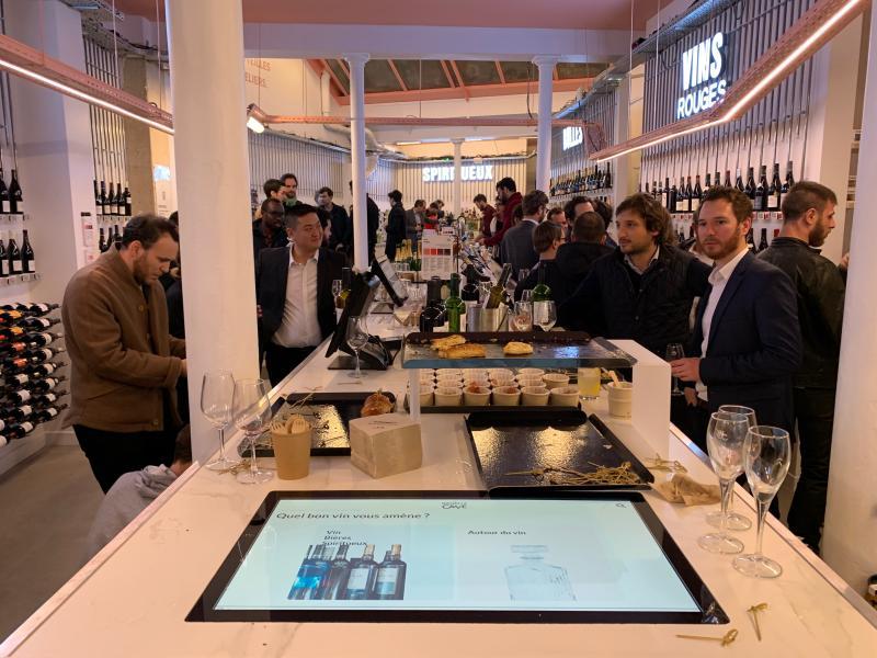 SHOP_LeSalon's tweet photo. [actu exposants]
Zoom sur l'inauguration d'une cave au concept innovant par l'un de nos exposants, @InStoreNews  
https://t.co/z0dE6Ls0FM  #MPV2020 #retail #innovation #plv https://t.co/CP1tW39J6U
