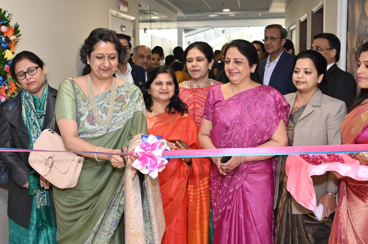 Marengo_Fbd's tweet photo. QRG Health City, Faridabad launched Faridabad’s #Largest #Mother &amp; #Child Care Facility. The ultra-modern state of the art dedicated wings called #Adonia &amp; #Signature was inaugurated by Smt #SangeetaRaiGupta &amp; Shri #AnilRaiGupta, CMD, @havellsindia 

#GoodHealth #GoodPeople https://t.co/GKryz9brV7