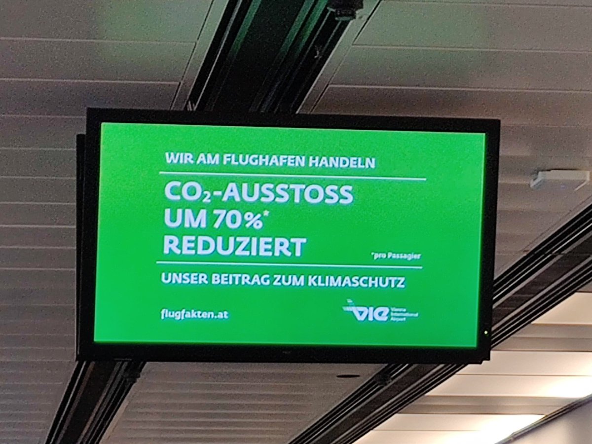 Der Flughafen Wien wirbt mit seiner CO2-Reduktion. Pro passagier. Wenn ich die passagierzahl erhöh und zb. Heizen konstant bleibt, hab ich auch das CO2 pro passagier reduziert. Wenn die dann alle wo hin fliegen, ist das aber trotzdem kein klimaschutz.