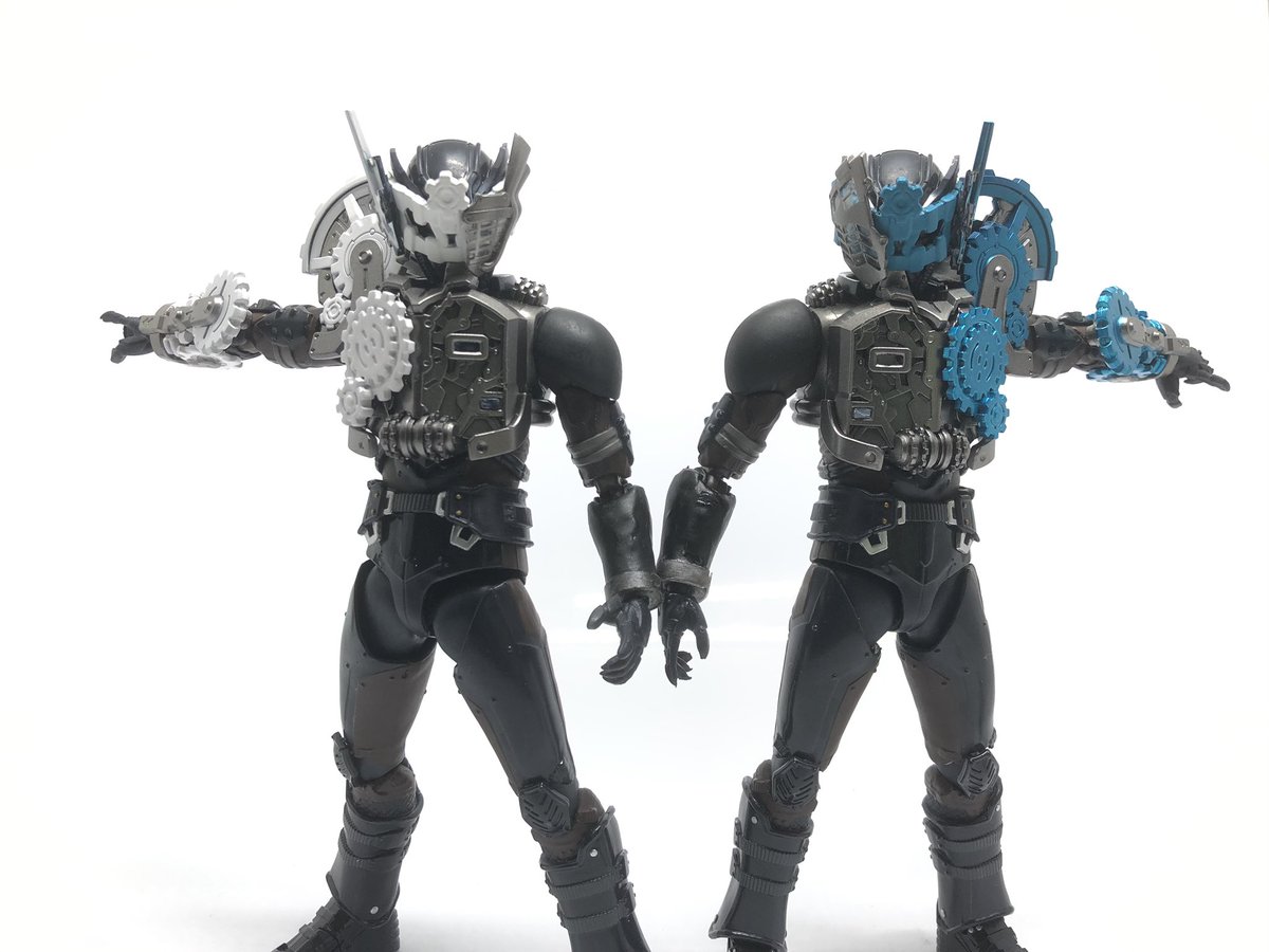 ノヴァ Twitterissa 全ては難波重工のために 我々は難波の最終兵器ですよ スクラップにされる訳ないじゃないですか ハッ ヘルブロスを改造してエンジンブロスとリモコンブロスを作りました 敵役が多いと楽しいですね ニチアサフィギュア改造部