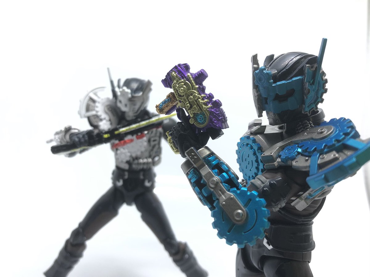 ノヴァ Twitterissa 全ては難波重工のために 我々は難波の最終兵器ですよ スクラップにされる訳ないじゃないですか ハッ ヘルブロスを改造してエンジンブロスとリモコンブロスを作りました 敵役が多いと楽しいですね ニチアサフィギュア改造部