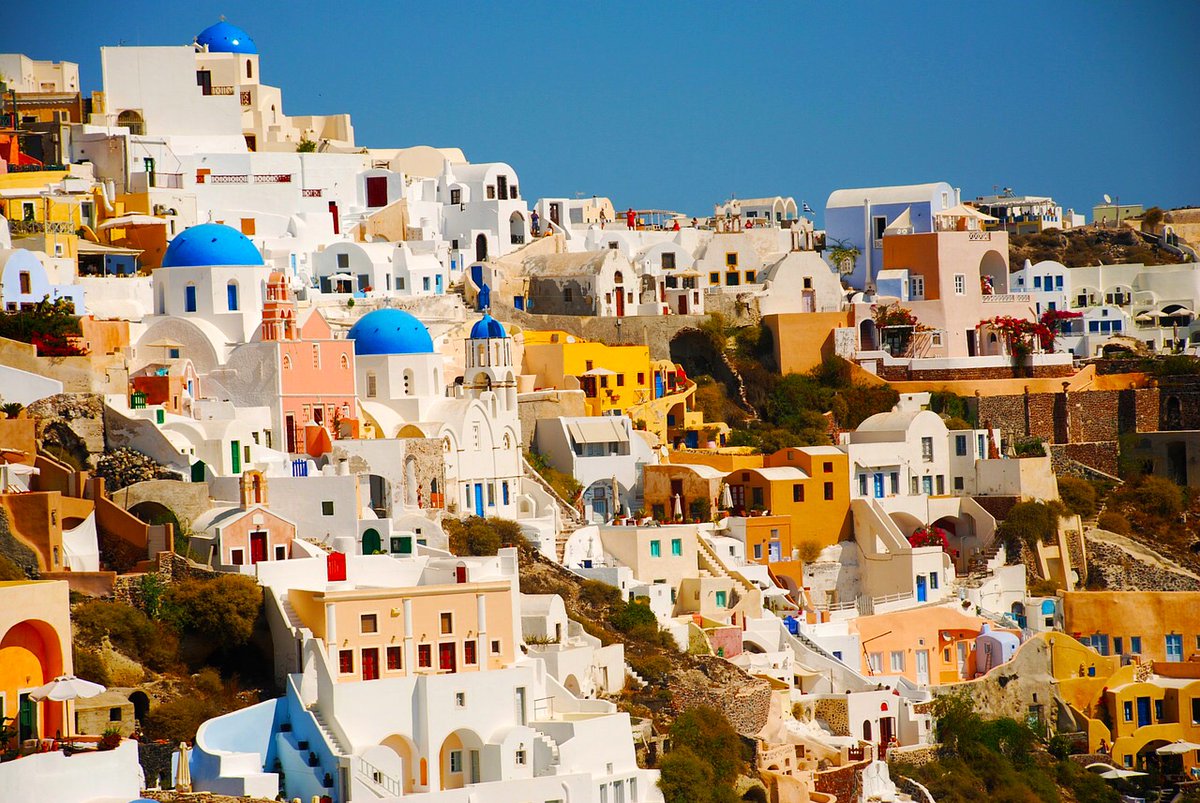 travelnelipot's tweet photo. Grab yourself a seat and watch the sunset in Oia, Santorini ππ itβs a must do!
Get in the know, click the link in the bio! & follow us for more blog posts coming soon π
#sightsee #explore #beautiful #santorini #blog #greece #learn #summer #bucketlist #greecebucketlist https://t.co/5PXR1iTm35