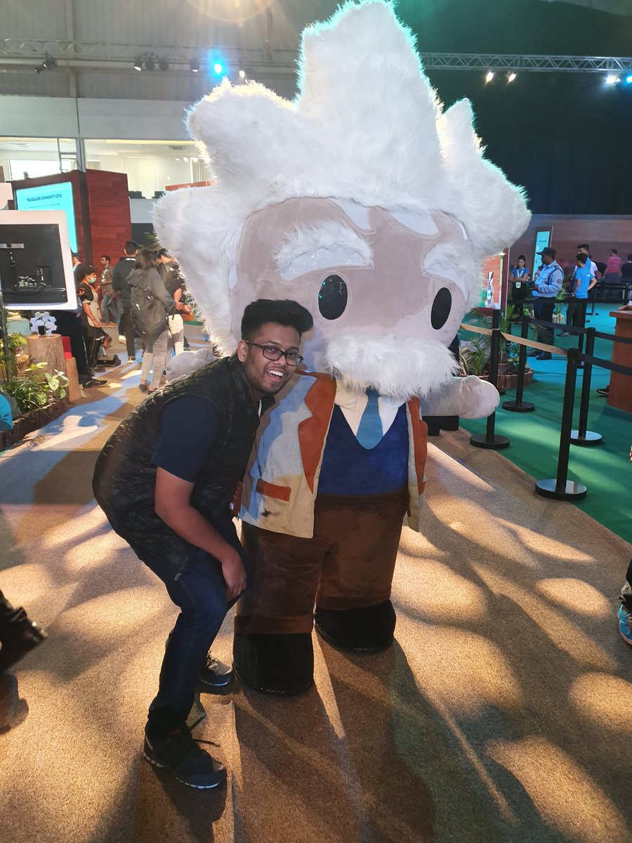 nanu146's tweet image. Getting my dose of knowledge from the wise #EinsteinAnalytics #trailheadx #TDXIndia19