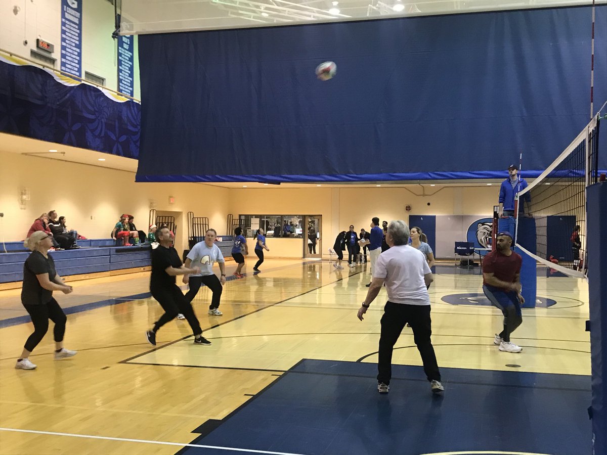 ProfessorPav15's tweet photo. Gettin down to Business! Nice job last night, team!#georgiancollege #GDTB https://t.co/vrNGb72dJc