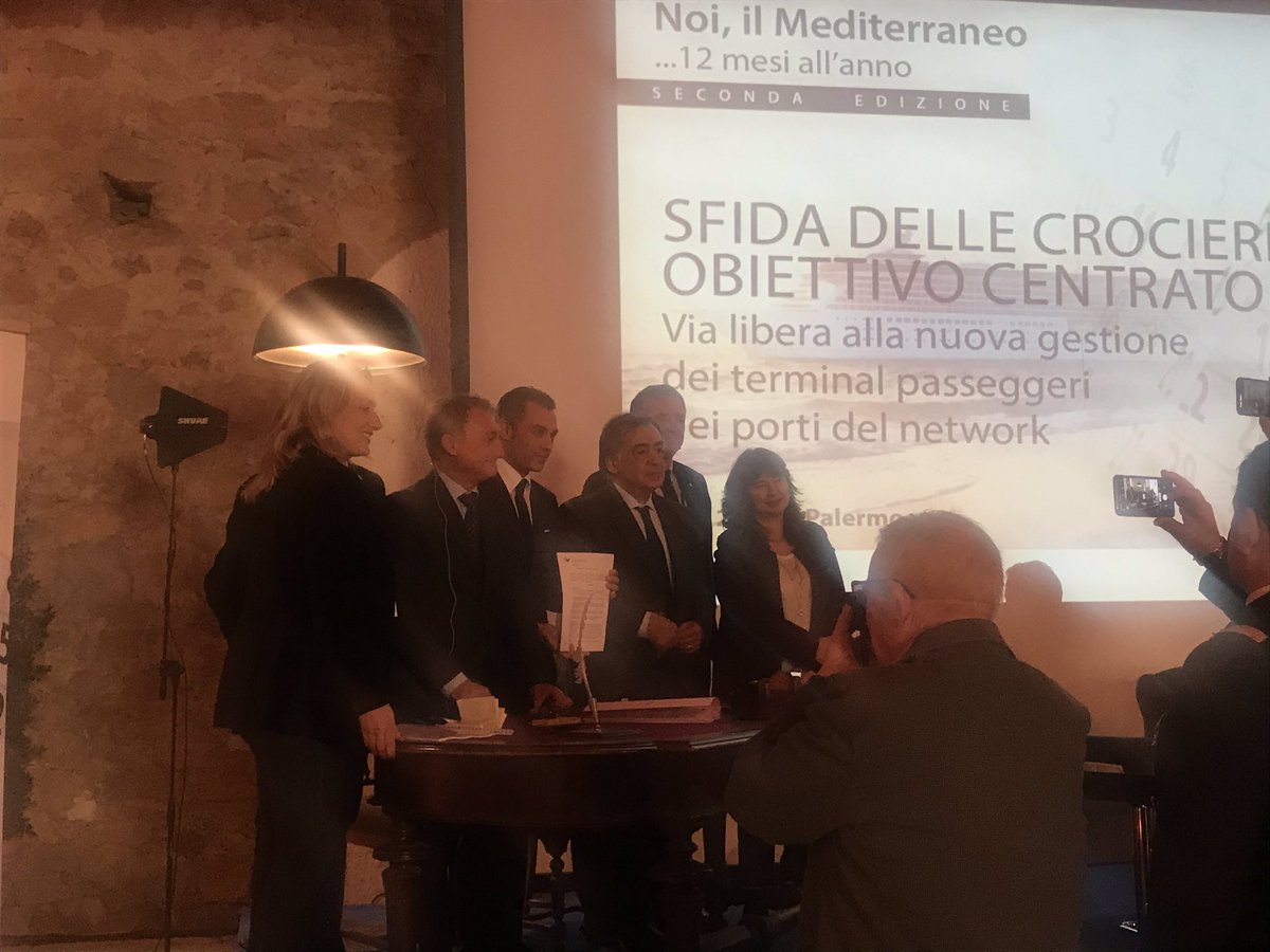 vitale_rosalba's tweet image. #ADSP #Sicilia occidentale Svolta Storica per #Palermo @pasqualinomonti @LeolucaOrlando1 @NicolaPorro @lucatelese @MSC_Crociere @CostaCruises