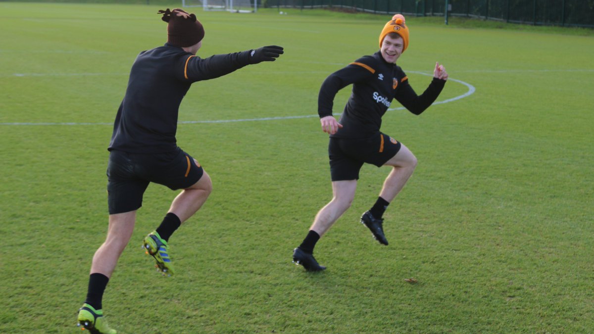 .<a href="/BattyDaniel/">daniel batty</a> wanted the Amber Hat 😳

#hcafc | #theTigers
