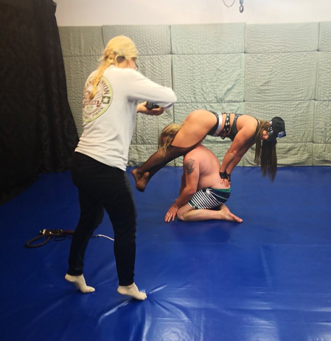 Working with beauty wrestler girls 😘💋#sexybody #wrestling #dogs #funny https://t.co/YZahVxNceo<a href="/tag/sexybody"class="tags">#sexybody</a><a href="/tag/funny"class="tags"><span>#funny</span></a><a href="/tag/wrestling"class="tags"><span>#wrestling</span></a><a href="/tag/dogs"class="tags"><span>#dogs</span></a>