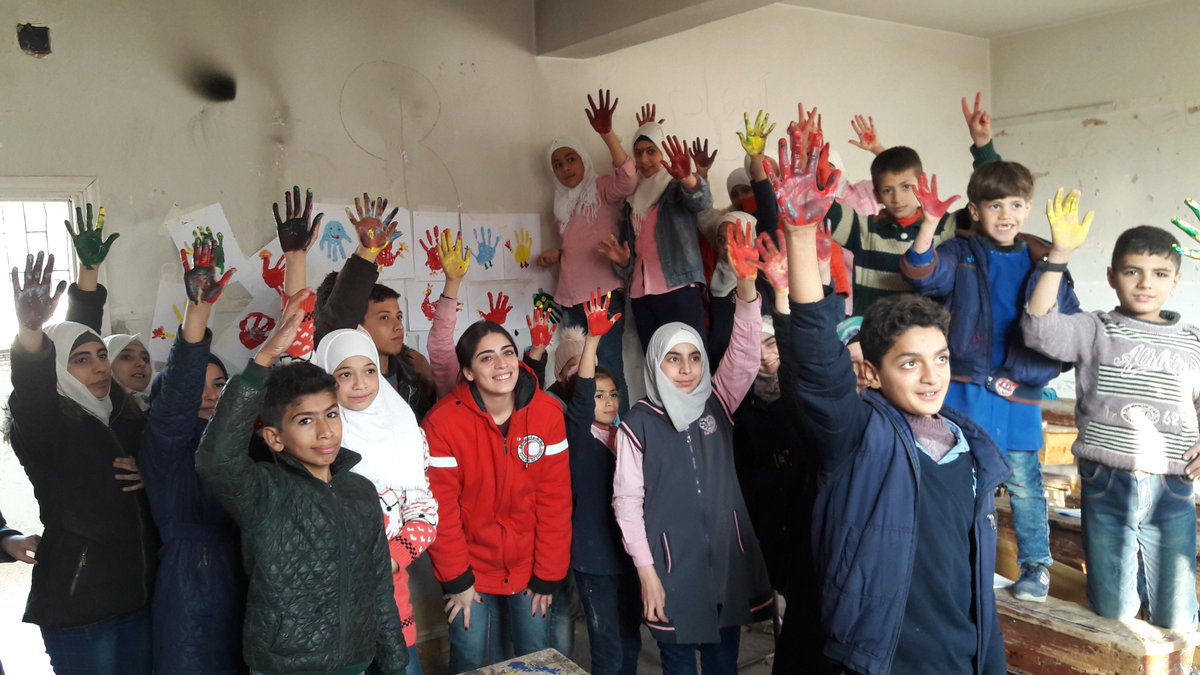 UNHCRinSYRIA's tweet photo. Syrian children deserve a brighter future 🌟 

Thru Japan's contribution to Syrian children - #Education for All, a joint program w/ @UNICEF supports @UNHCRinSYRIA in providing child protection activities in community centres &amp; children's clubs.

Arigato to the People of Japan 🇯🇵 https://t.co/Z1AdMooK5b