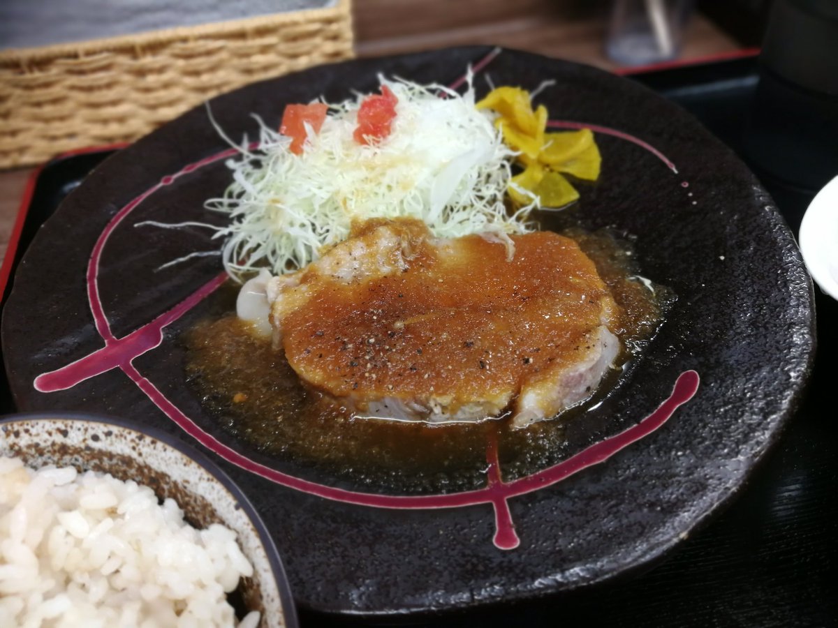 Vtec 今日の夕飯である 高田馬場の極厚しょうが焼き専門店 極厚家 ごくあつや 極厚のお肉が箸で切れる 醤油 味噌 辛味3種類から味が選べ おすすめは醤油 生姜ご飯で生姜尽くしの定食が寒い時期にいい おかわりしたい 高田馬場 生姜