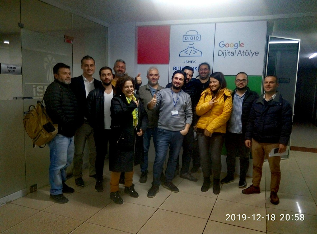 fthgk's tweet photo. 2019 - 2020 dönemi 1. Sosyal medya reklamcılığı kursunu tamamladık. Güzel bilgiler paylaştık, bir eğitimin daha sonuna geldik. Arkadaşlara işlerinde başarılar diliyorum.  #reklam #seo #WebTasarım #eticaret  #dijitalpazarlama #sosyalmedya #eğitim #fatihbilişimokulu #fatihgök https://t.co/8zRsewBlrB