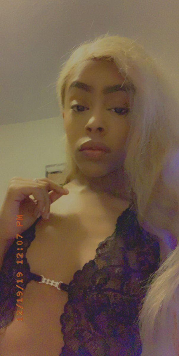 GoddessSeys's tweet photo. Good Morning pets ☀️

You’re in the sunken place. 

And you sure as hell don’t want to get out 🙇🏻‍♂️✨

#finD  #ebonydomme https://t.co/7aMbnv30NZ