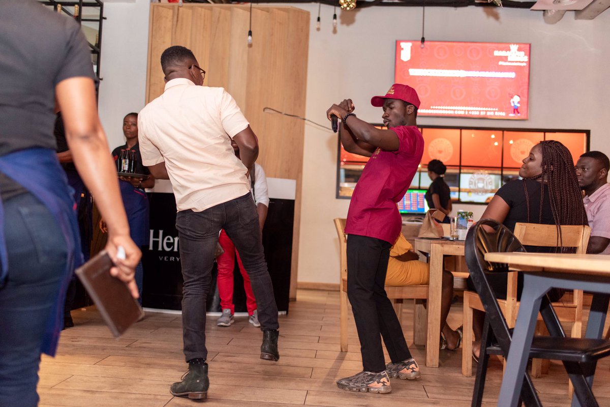 karaokekingsgh's tweet image. Free tickets available tonight for best performances!!! If you haven’t got your tickets for @DettyRave, @Afrochella, @tribvlafrica don’t miss this opportunity!!! @Starbitesgh 7pm sharp (Nester Square) hosted by @itsjojostone #DecemberinGhana #ParteAfterParte #YearOfReturn2019
