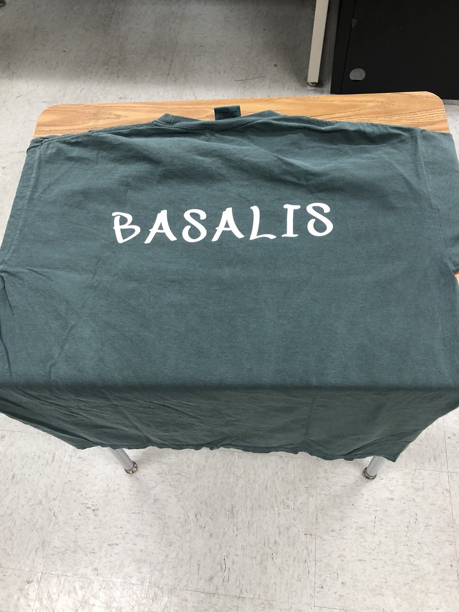 erinlowery29's tweet photo. Seriously, I work with some of the nicest and most talented people! The random acts of kindness that go on in this building are just mind-blowing. Thank you @ChungFLHornet for my AWESOME new swarm shirt! #FLHornets #swarms #Basalis https://t.co/N60h2zOvlz