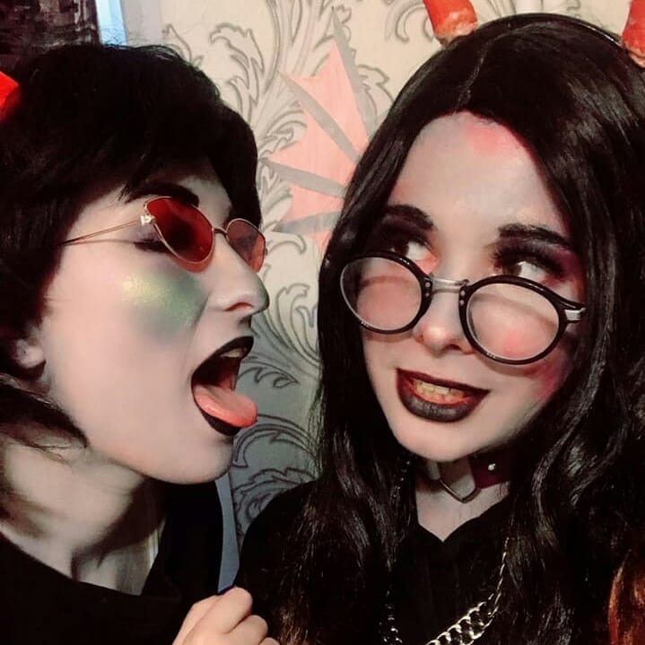 DeaAnanas's tweet photo. Оппа, уговорила подружку быть моей рыбкой, сежу радуюсь)))
#cosplay #homestuck #homestuckcosplay #trollcosplay #terezipyrope #terezipyropecosplay #feferipiexes https://t.co/i37ofkKV67