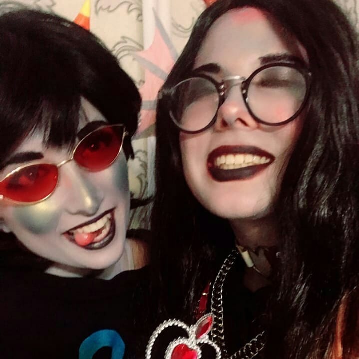 DeaAnanas's tweet photo. Оппа, уговорила подружку быть моей рыбкой, сежу радуюсь)))
#cosplay #homestuck #homestuckcosplay #trollcosplay #terezipyrope #terezipyropecosplay #feferipiexes https://t.co/i37ofkKV67