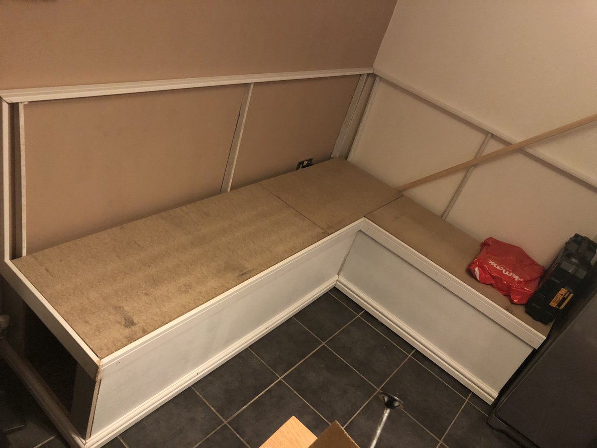 intarc_nat09's tweet photo. All the hard work paid off ready for Christmas... designed and custom made by moi 💪🏼 not only a designer haha women can DIY too🤘🏼 https://t.co/Jv94TvPhZN