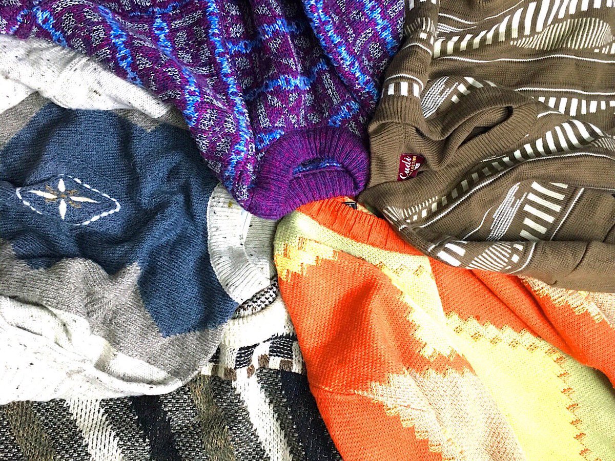 Jinney122's tweet photo. 『学生が古着でバイト以上に稼ぐ方法』
note,年内販売予定です🌹
.
現在計12000文字以上,【仕入れ方法 (ラルフジャケット400円仕入れ法) 仕入れ相場 販売方法 集客法 等】
.
同じく学生で古着好きの方,通販古着屋を始めたい方,就活のネタが欲しい方
そんな方に是非読んで頂きたいと思っております.
. https://t.co/b0DJlxBODm